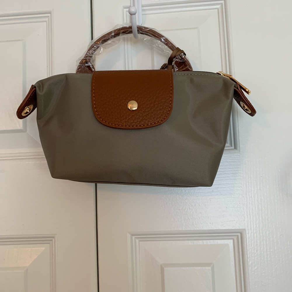 Montana West Mini Bag with Shoulder Strap
NWT - Picture 3 of 13